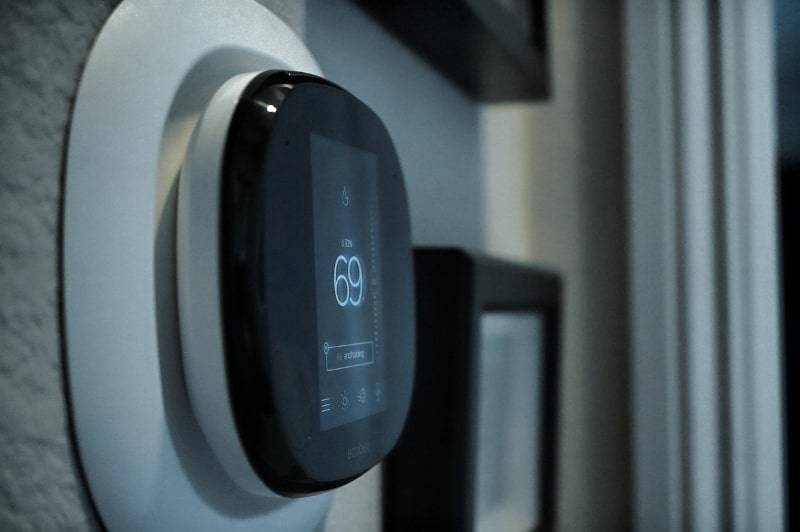 5 Things to Consider When Choosing a New Thermostat in Englewood, FL